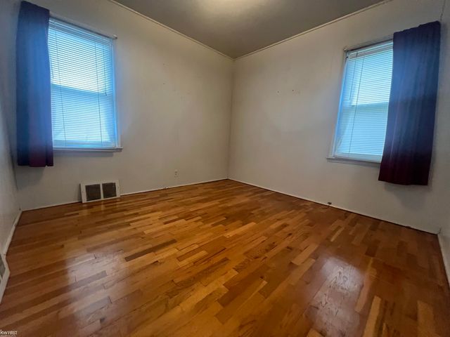 3425 Sterling Street, Flint, MI 48504