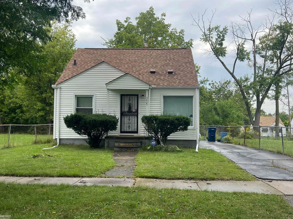 3425 Sterling Street, Flint, MI 48504