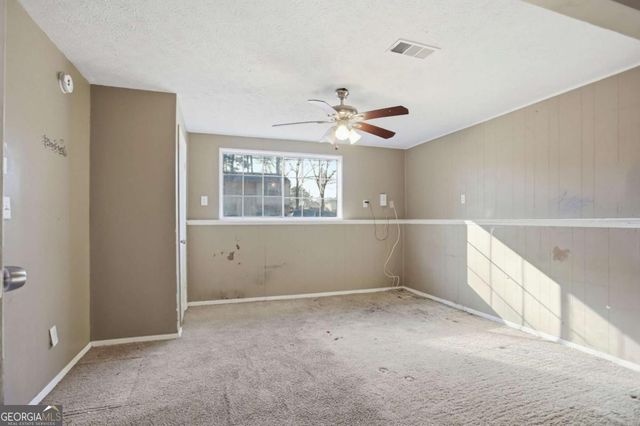 4828 White Oak Tree, Stone Mountain, GA 30088