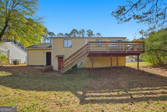 4828 White Oak Tree, Stone Mountain, GA 30088