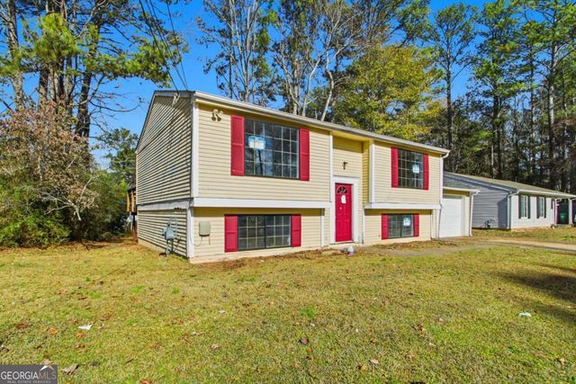 4828 White Oak Tree, Stone Mountain, GA 30088