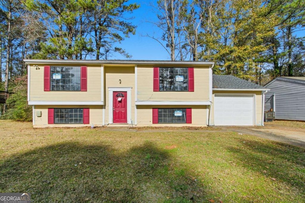 4828 White Oak Tree, Stone Mountain, GA 30088