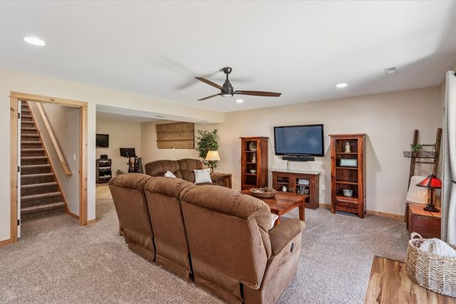 703 American Pharaoh Drive, Iowa City, IA 52240