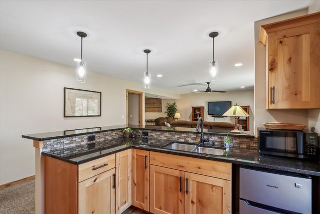 703 American Pharaoh Drive, Iowa City, IA 52240