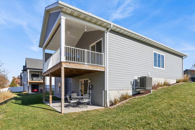 703 American Pharaoh Drive, Iowa City, IA 52240