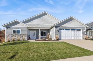 703 American Pharaoh Drive, Iowa City, IA 52240