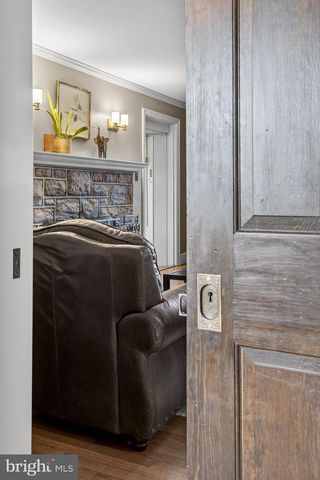 1720 LITITZ PIKE, Lancaster, PA 17601