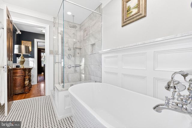 1720 LITITZ PIKE, Lancaster, PA 17601