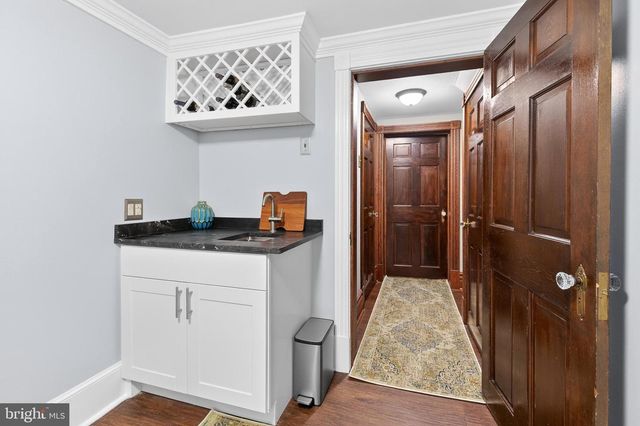 1720 LITITZ PIKE, Lancaster, PA 17601