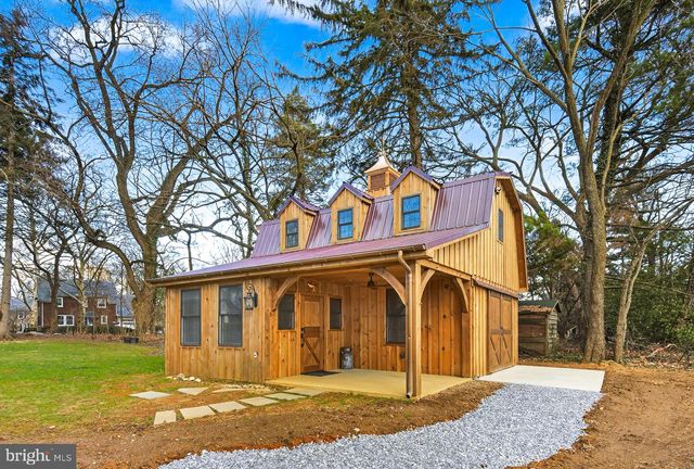 1720 LITITZ PIKE, Lancaster, PA 17601