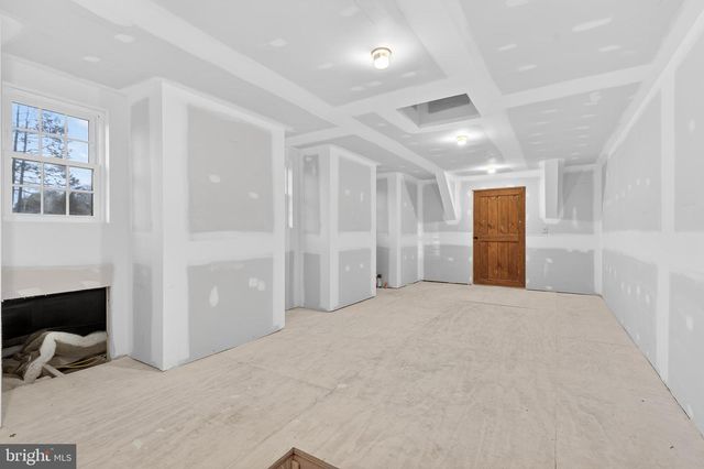 1720 LITITZ PIKE, Lancaster, PA 17601