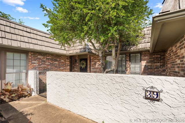 39 SE Shadowlake Drive 39, Bartlesville, OK 74006