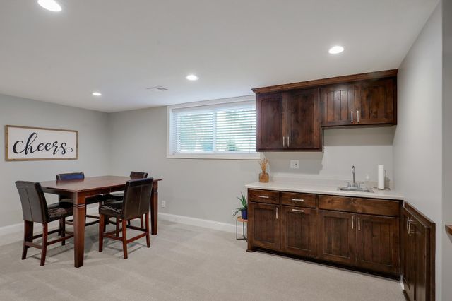 5900 Wisconsin Circle N, New Hope, MN 55428