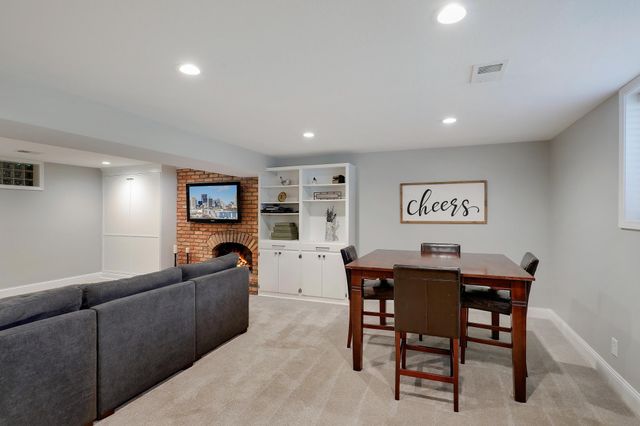 5900 Wisconsin Circle N, New Hope, MN 55428
