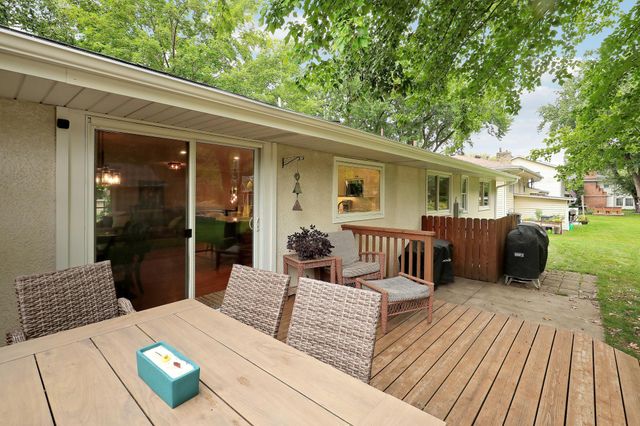 5900 Wisconsin Circle N, New Hope, MN 55428