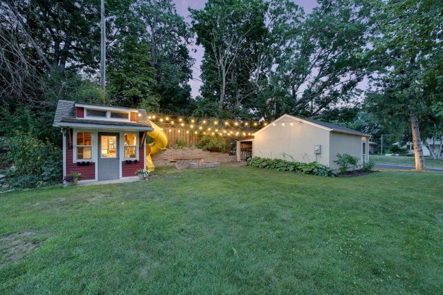 5900 Wisconsin Circle N, New Hope, MN 55428