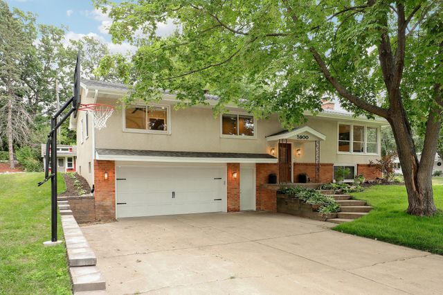 5900 Wisconsin Circle N, New Hope, MN 55428
