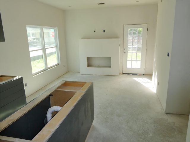 81 WALLER ST, Austin, TX 78702