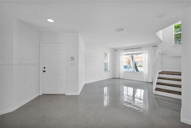 12832 SW 30th St 118, Miramar, FL 33027