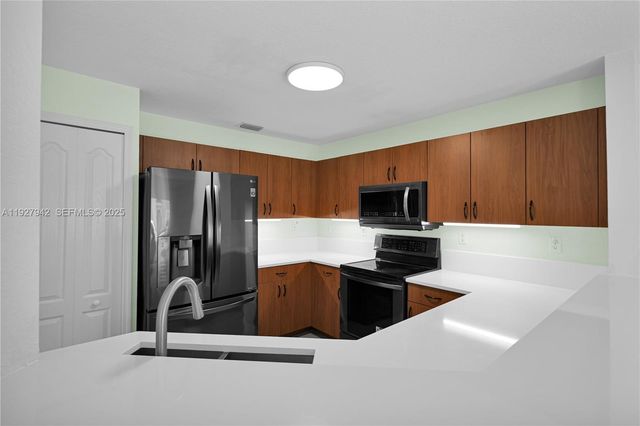 12832 SW 30th St 118, Miramar, FL 33027