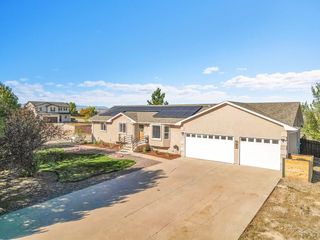 797 E Parkrose Dr, Pueblo West, CO 81007