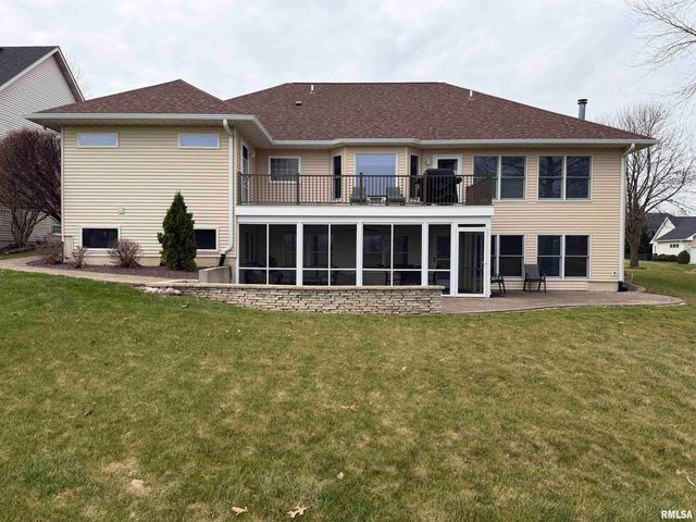 7528 Wentworth Drive, Springfield, IL 62711