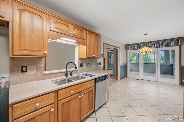 3034 Oakmont Court 10A, St Charles, MO 63301