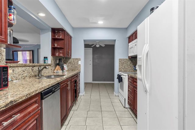 3820 SW 10th Court, Fort Lauderdale, FL 33312