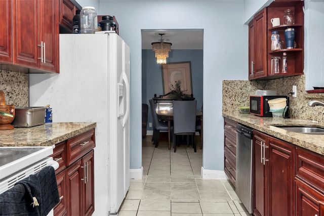 3820 SW 10th Court, Fort Lauderdale, FL 33312