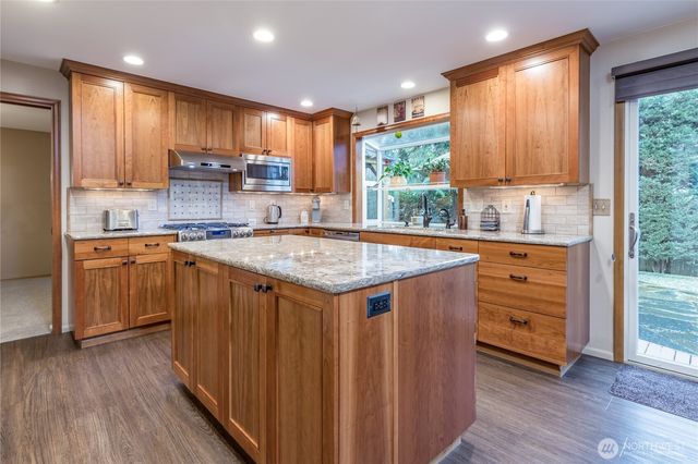 11504 SE 323rd Place, Auburn, WA 98092