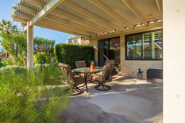 107 Celano Circle, Palm Desert, CA 92211