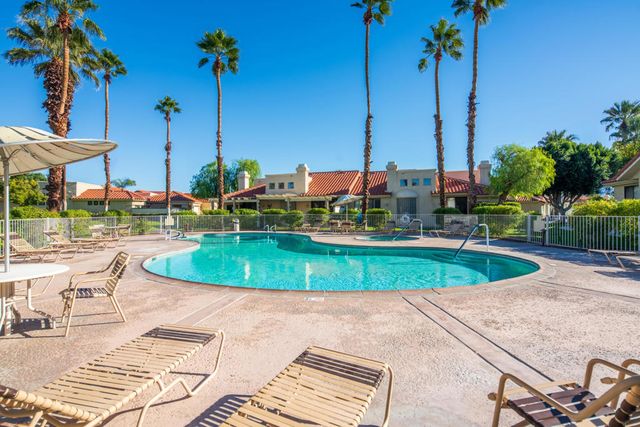 107 Celano Circle, Palm Desert, CA 92211