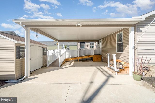 421 N RAILROAD ST, Palmyra, PA 17078