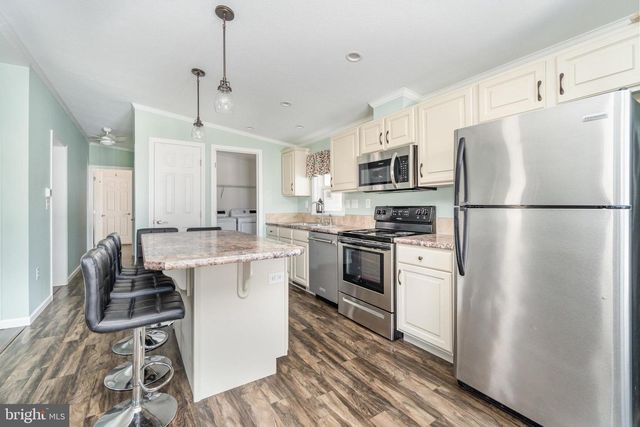 421 N RAILROAD ST, Palmyra, PA 17078