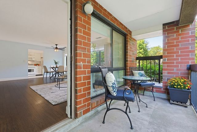 4 Summit Dr 001, Reading, MA 01867