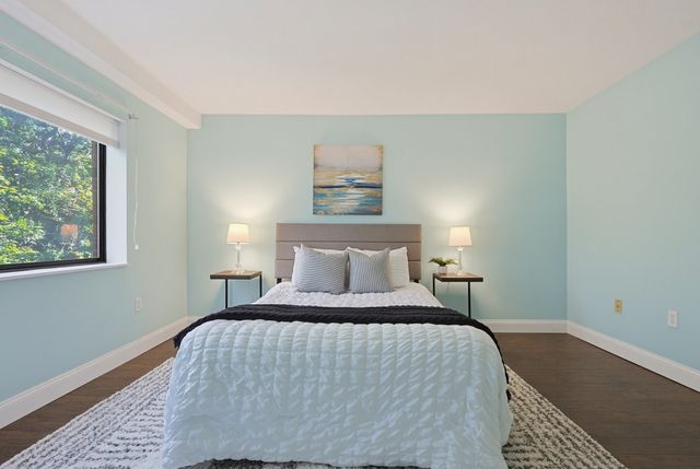 4 Summit Dr 001, Reading, MA 01867