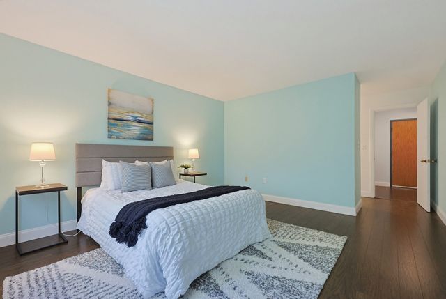 4 Summit Dr 001, Reading, MA 01867