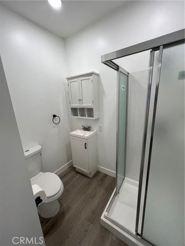 19849 Gresham Street, Northridge (los Angeles), CA 91324