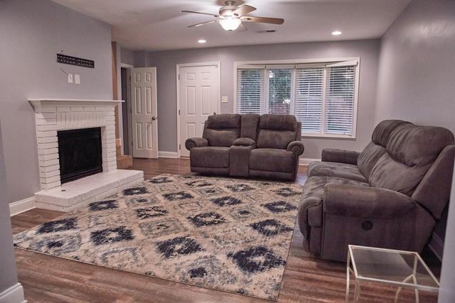 248 Mill Creek Place, Roswell, GA 30076
