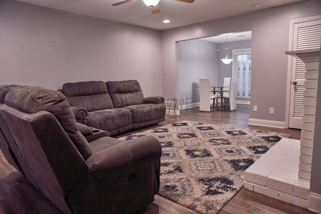 248 Mill Creek Place, Roswell, GA 30076