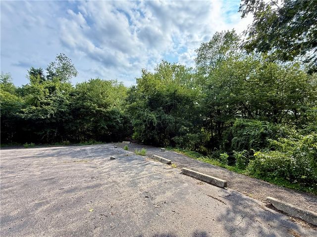 230 Airport Road, Warwick, RI 02889