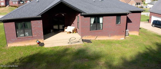 389 Fernwood Dr, Mt Washington, KY 40047