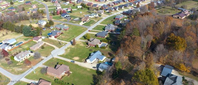 389 Fernwood Dr, Mt Washington, KY 40047