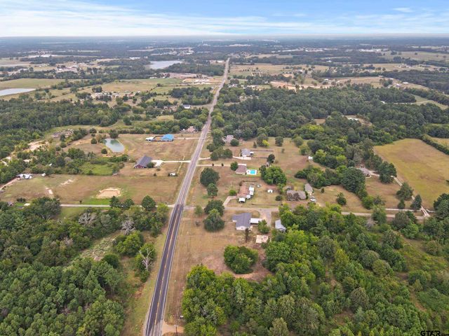 38 Quail Valley Rd, Mt Vernon, TX 75457