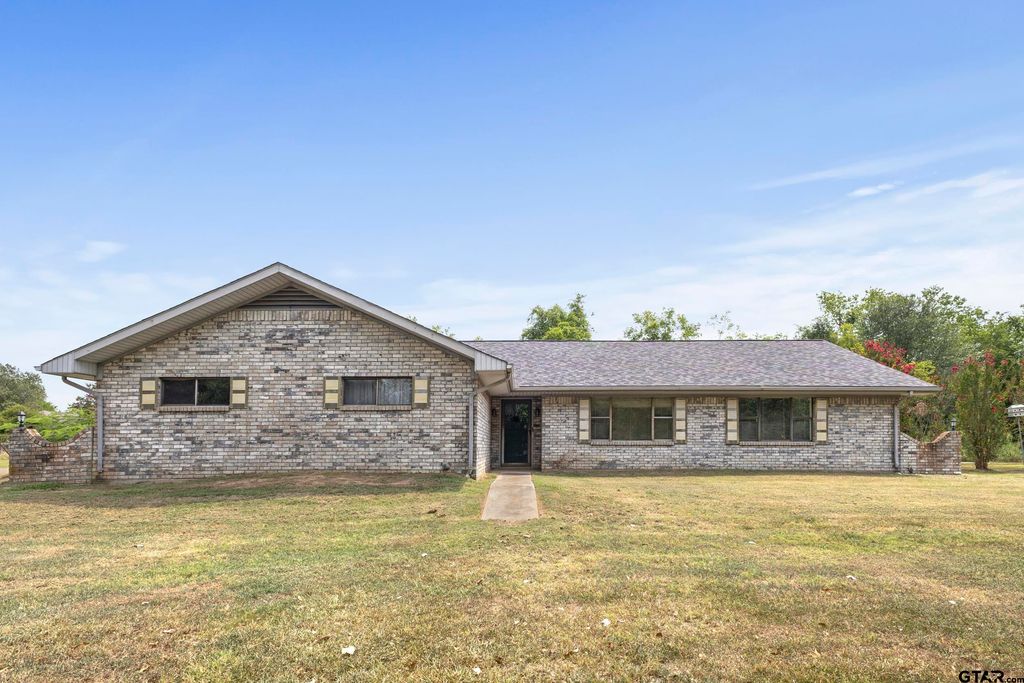 38 Quail Valley Rd, Mt Vernon, TX 75457