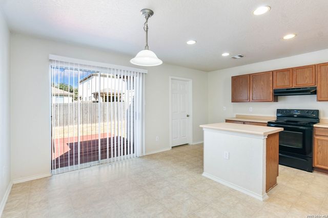 1531 AMBUSH CRK, San Antonio, TX 78245