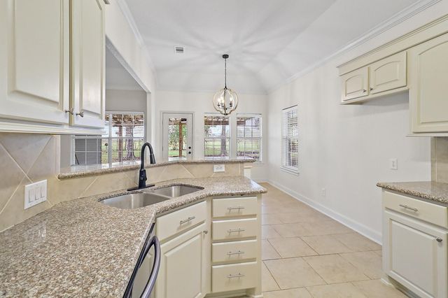 3227 Fm 2936, Anahuac, TX 77514