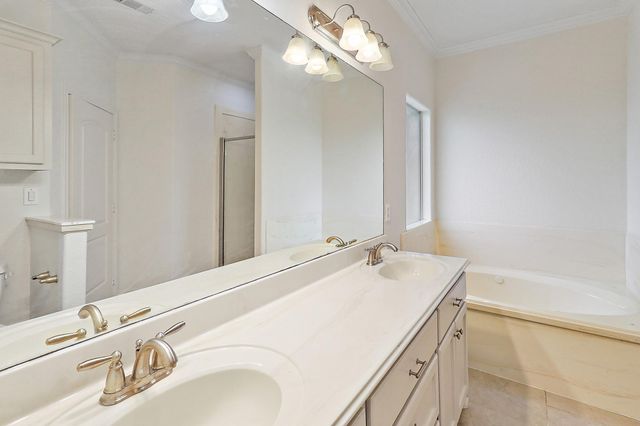 3227 Fm 2936, Anahuac, TX 77514