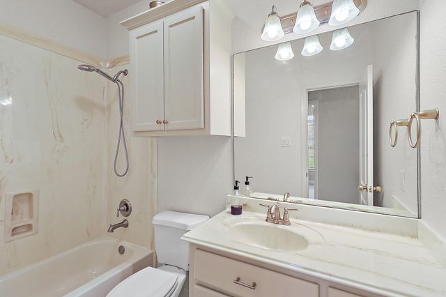 3227 Fm 2936, Anahuac, TX 77514