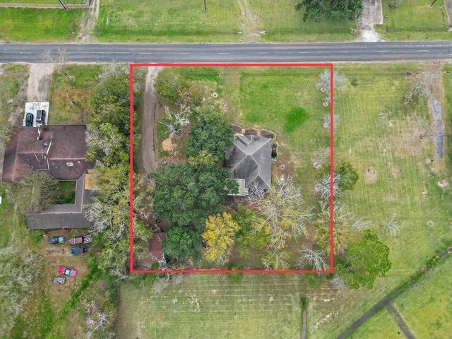 3227 Fm 2936, Anahuac, TX 77514